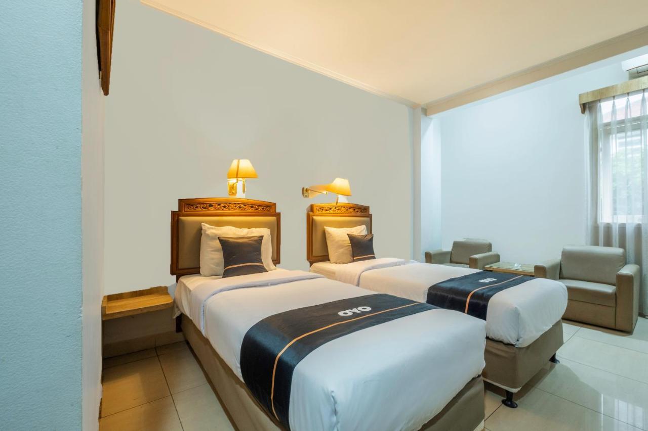 Oyo 2329 Hotel Nyland 3 Cijagra Bandung Bagian luar foto