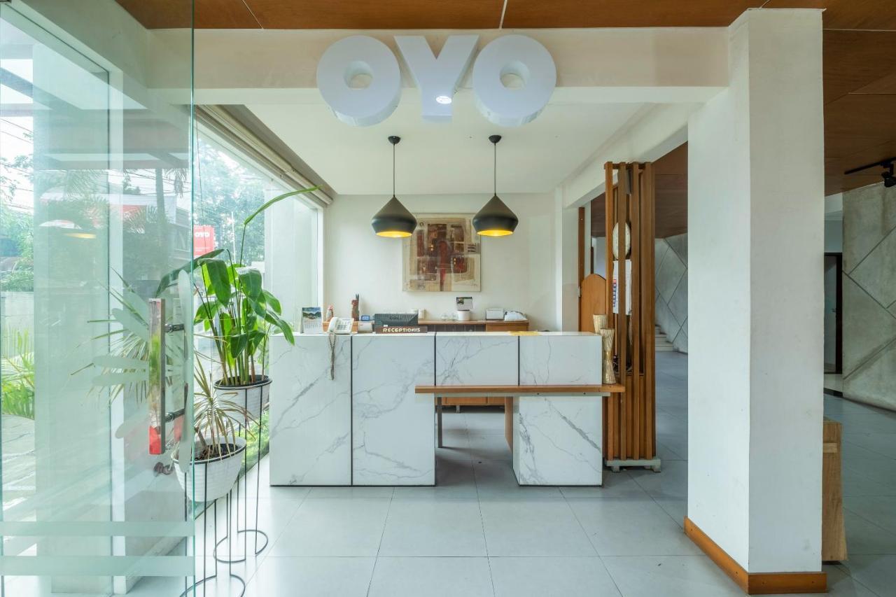 Oyo 2329 Hotel Nyland 3 Cijagra Bandung Bagian luar foto