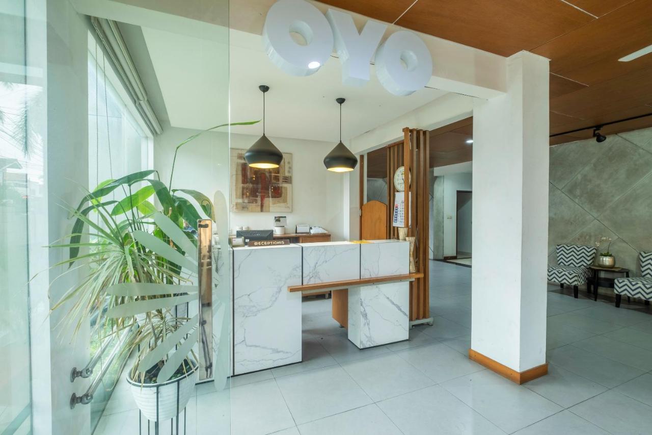 Oyo 2329 Hotel Nyland 3 Cijagra Bandung Bagian luar foto