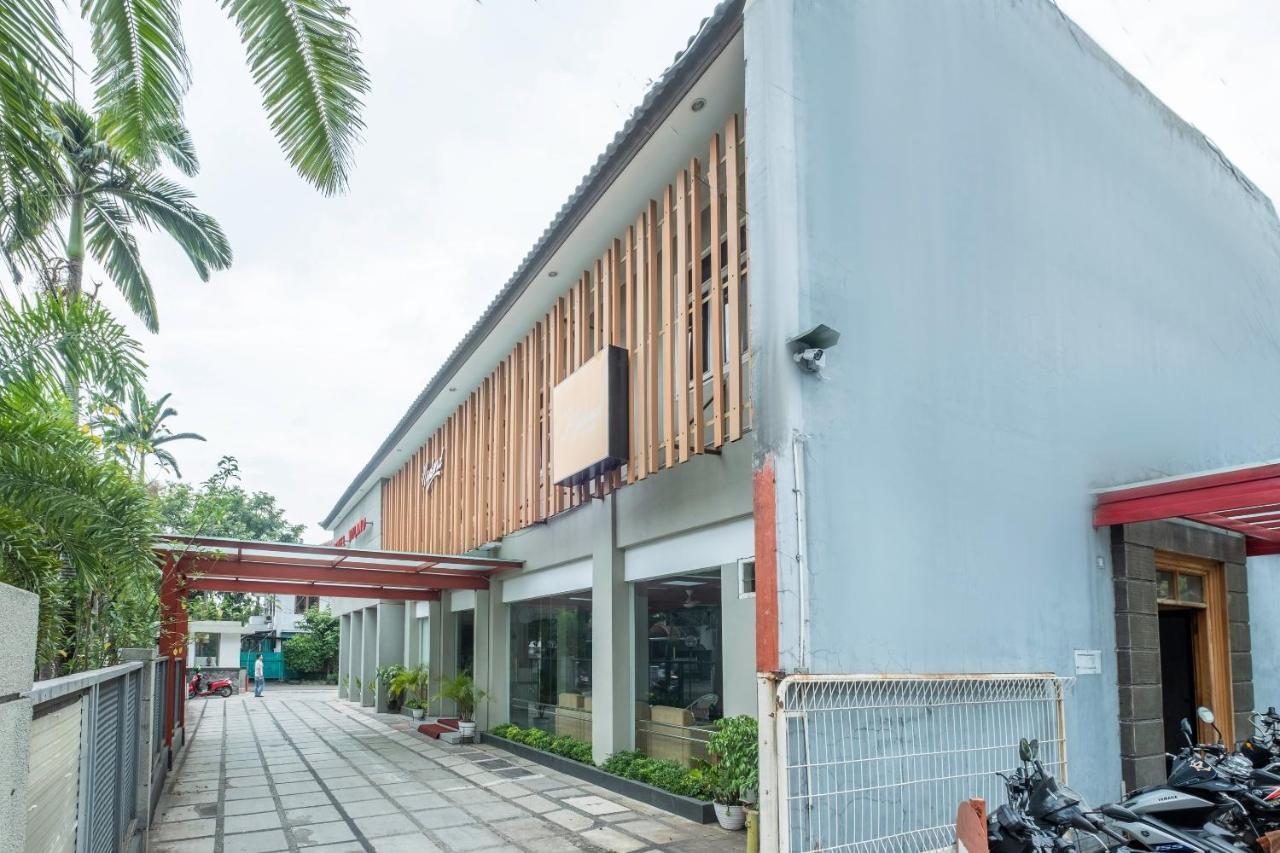 Oyo 2329 Hotel Nyland 3 Cijagra Bandung Bagian luar foto