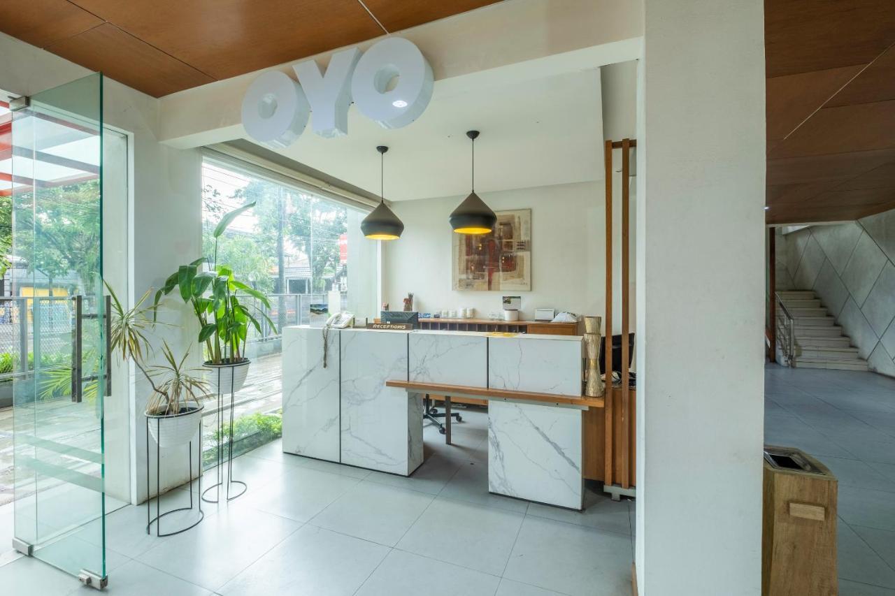 Oyo 2329 Hotel Nyland 3 Cijagra Bandung Bagian luar foto