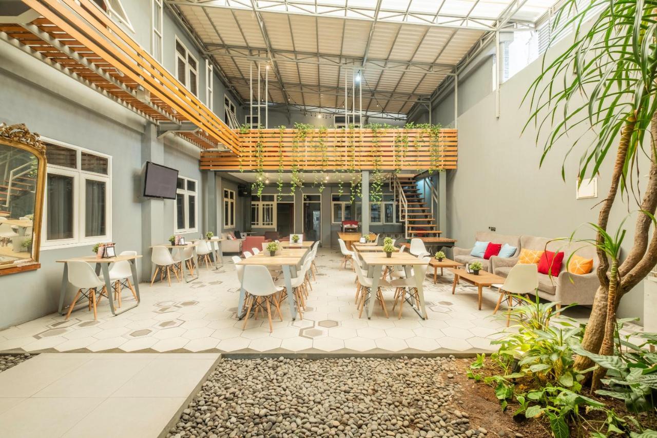 Oyo 2329 Hotel Nyland 3 Cijagra Bandung Bagian luar foto